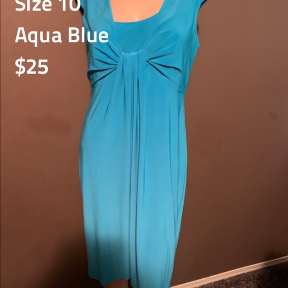 Dresses - Picture 5 of 8